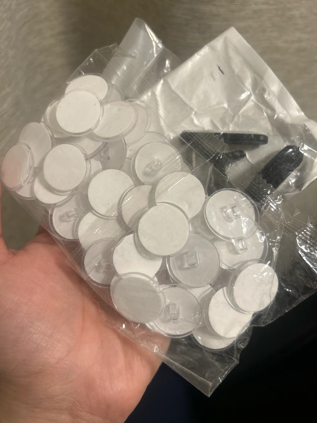 Bundle of Adhesive hooks (stick-on)