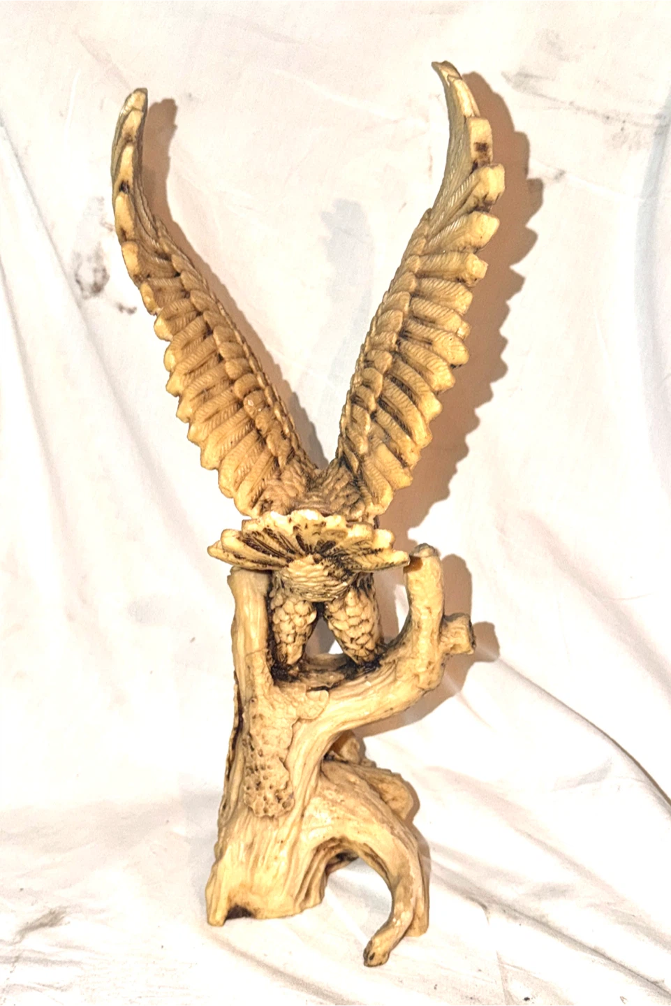 Eagle and Nest Resin Statue - photo 4
