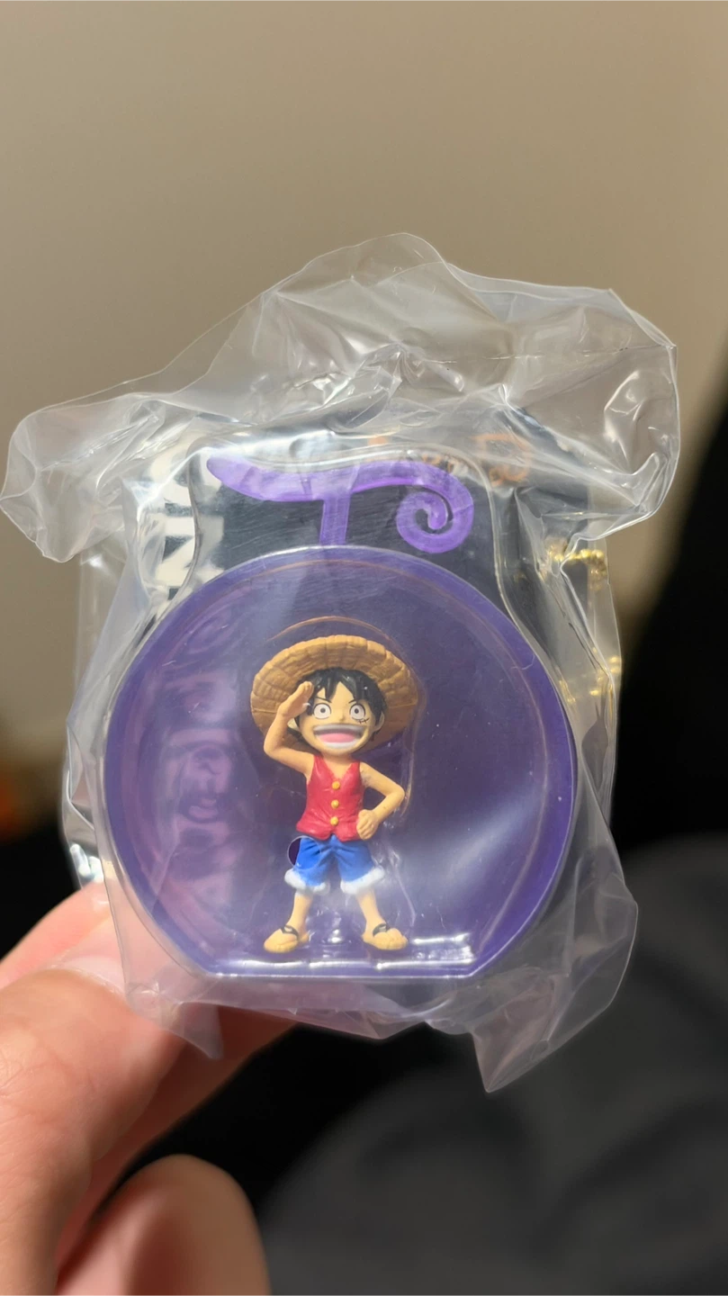 One Piece Luffy and Zephyr Gashapon Figures - photo 4