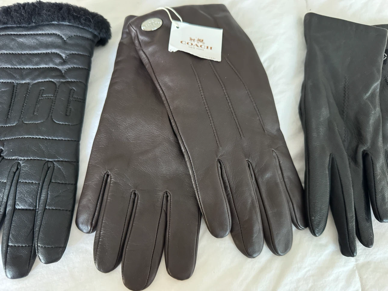 Brand New COACH Ladies Winner Gloves UGG Gloves and - photo 3