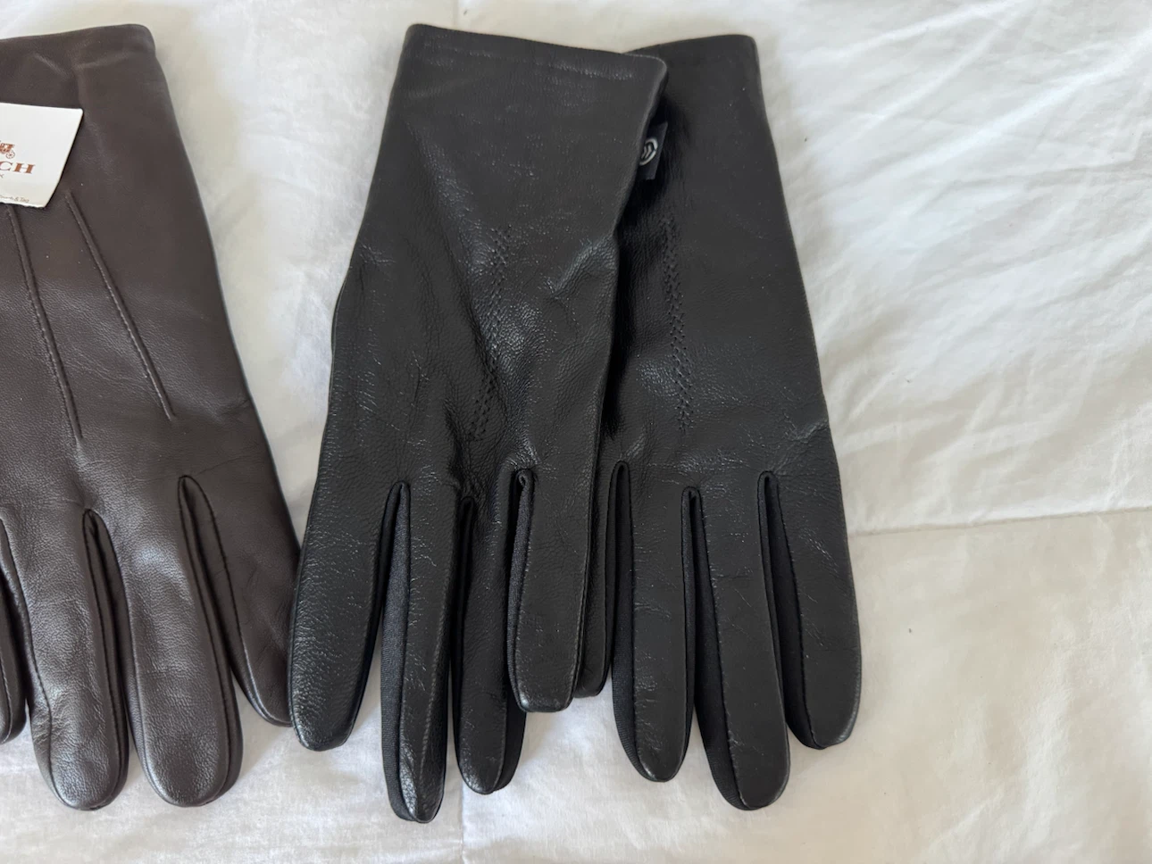 Brand New COACH Ladies Winner Gloves UGG Gloves and - photo 4