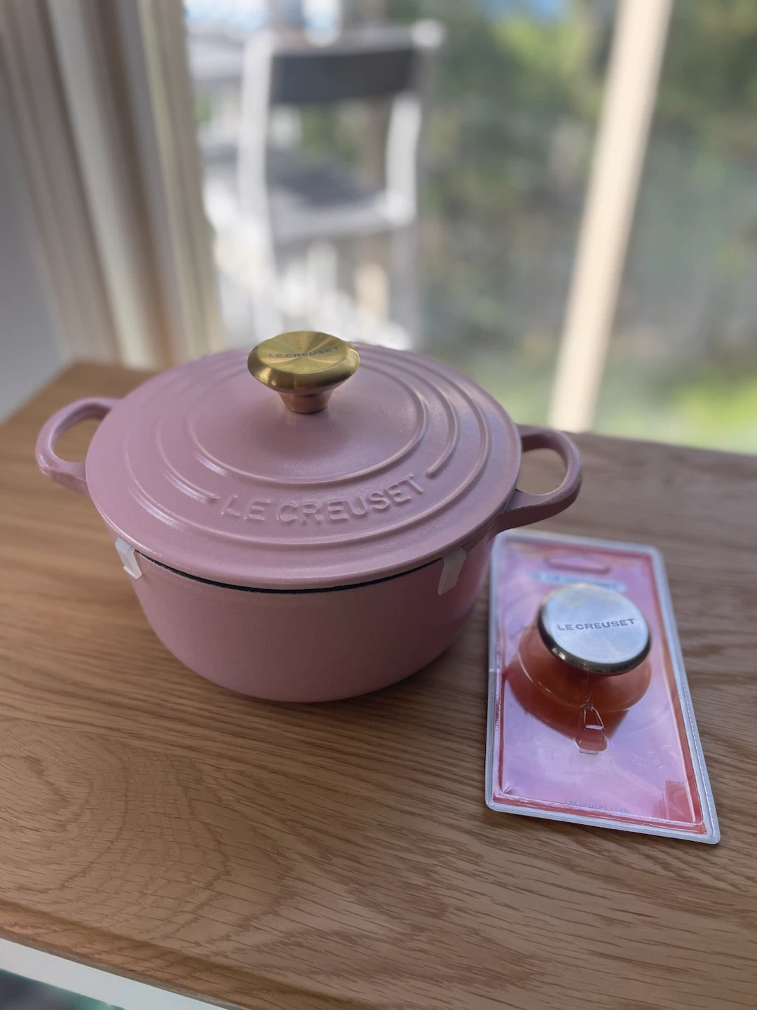 Le Creuset 18cm dia. Satin pink Enameled Cast Iron Mini Cocotte