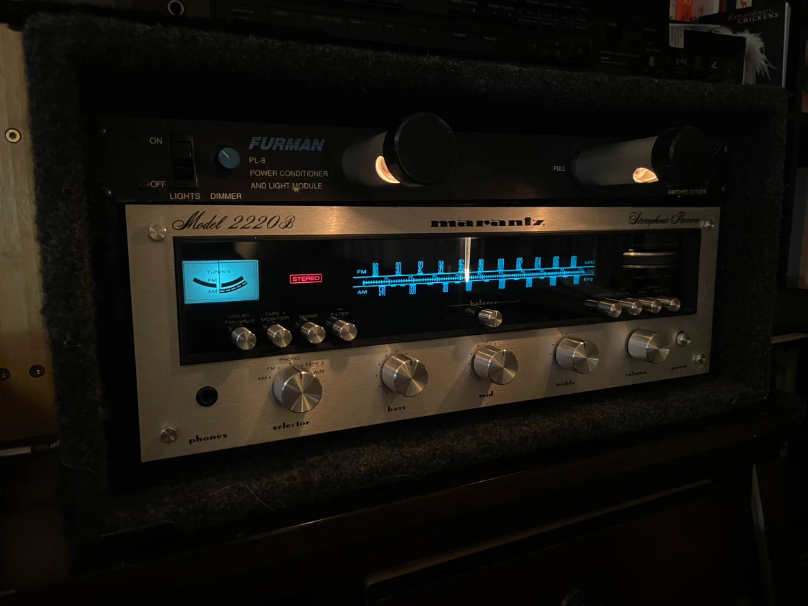 Mid-70s Marantz Model 2220B Receiver - Rescued and Restored