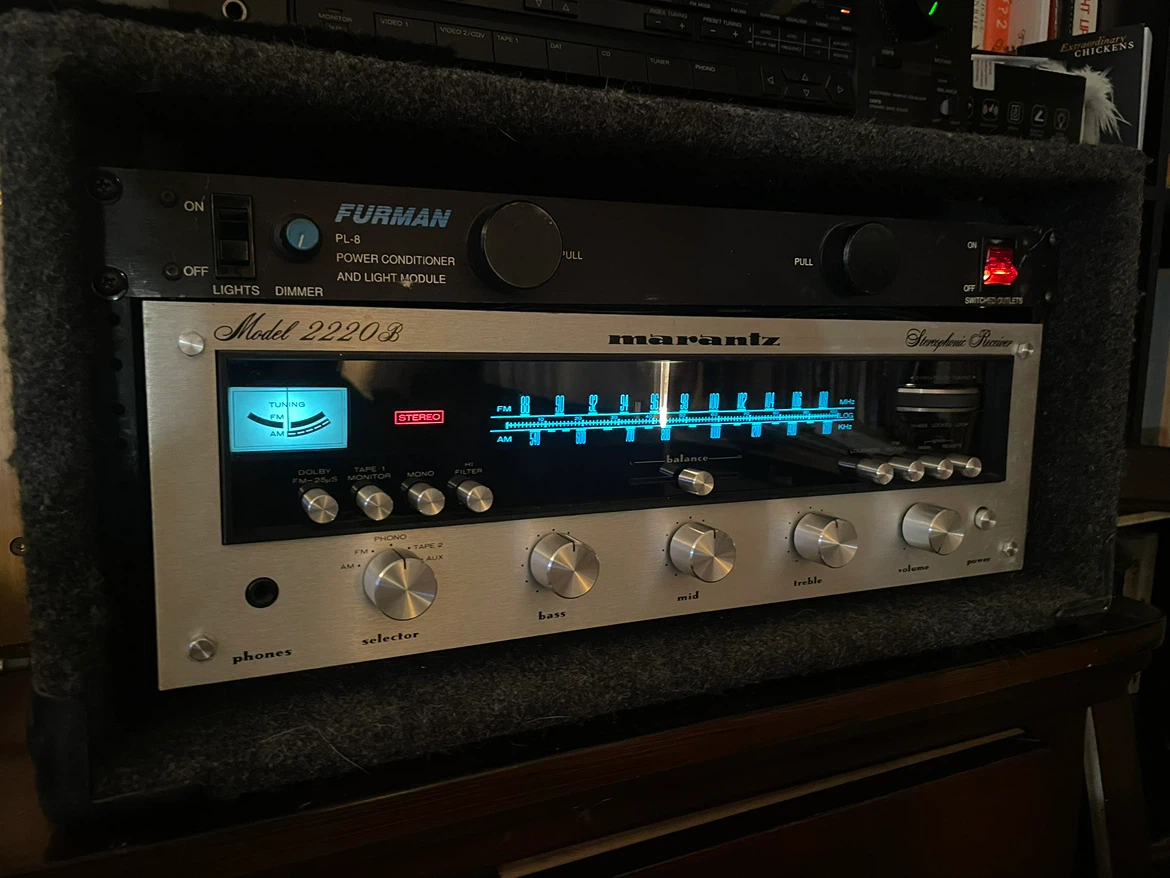 Mid-70s Marantz Model 2220B Receiver - Rescued and Restored - photo 2