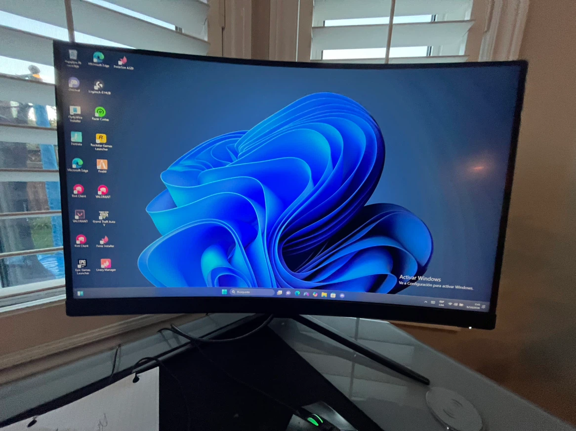 MSI Gaming Monitor - photo 4