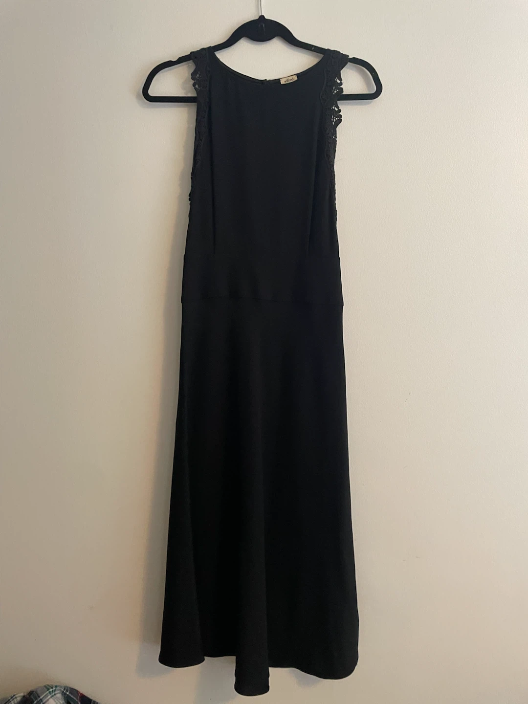 Aritzia / Wilfred Black A-line Dress