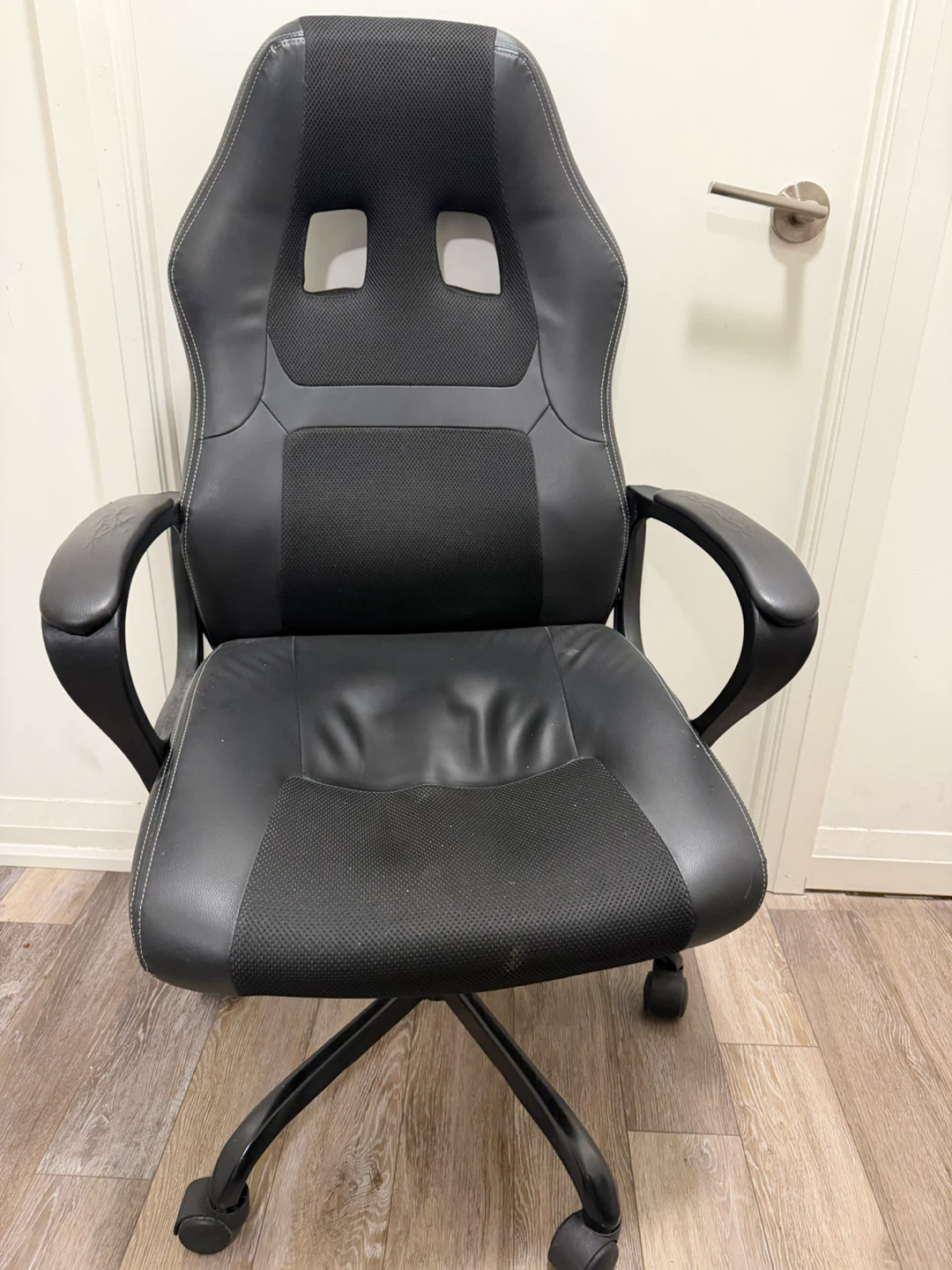 Black Gaming Chair