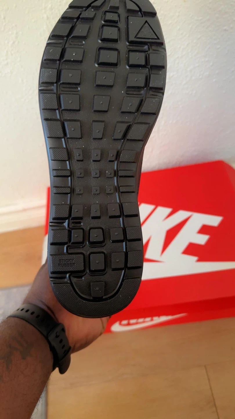 Nike Woodside II Boots - Black - Size 10.5 - photo 2
