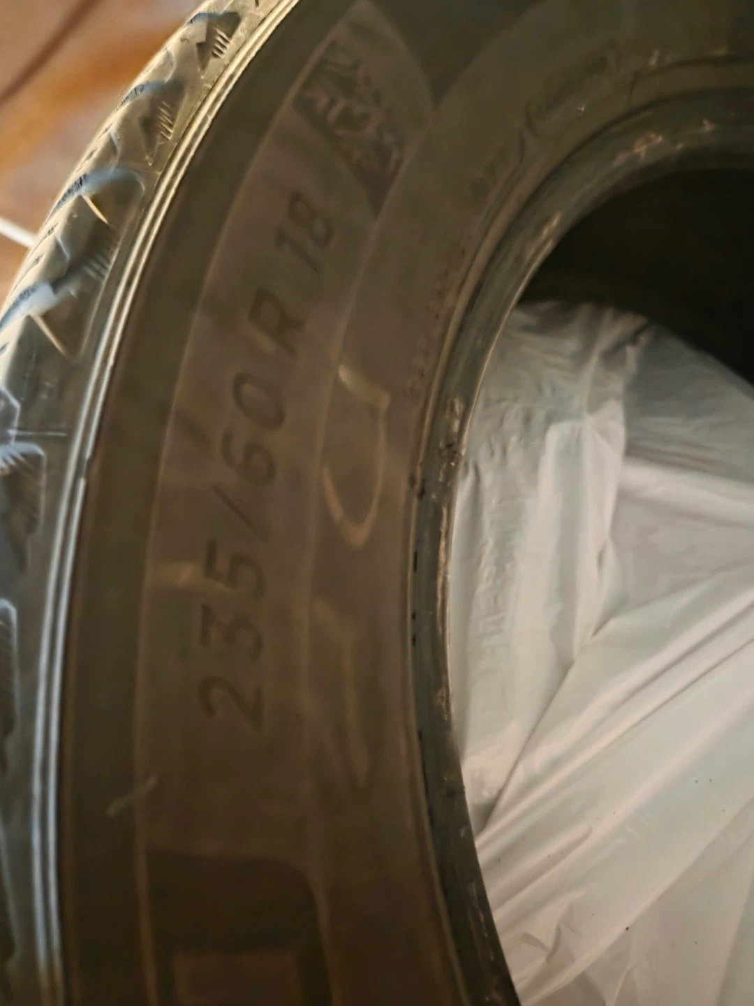 Michelin 235/60 R18 Tire - photo 2