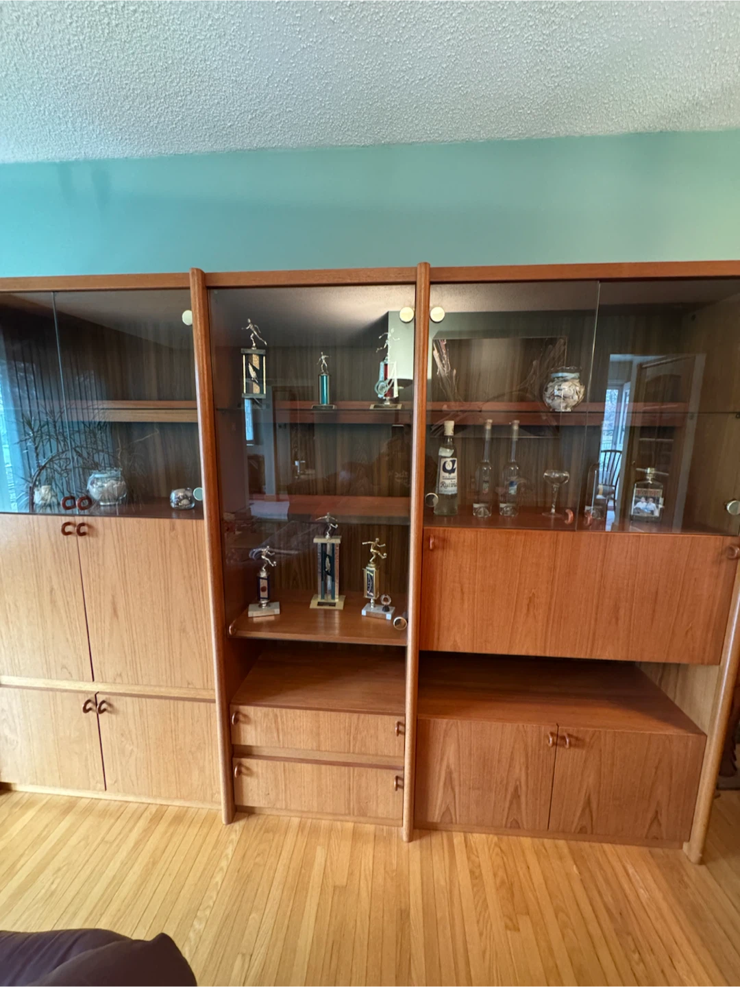 Mid-Century Modern Teak Wall Unit - photo 2