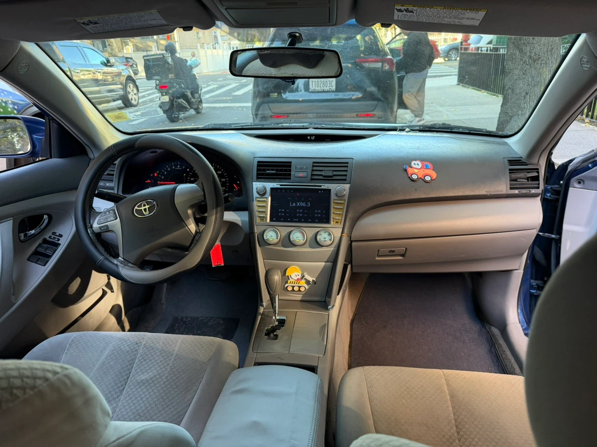 2007 Toyota Camry · LE Sedan 4D - photo 4