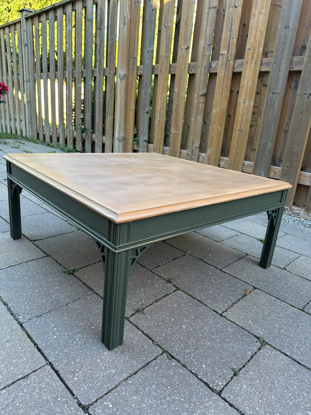 Square wooden coffee table - photo 5