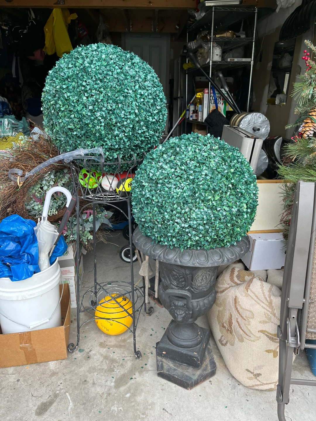 Boxwood Topiary Sphere Balls