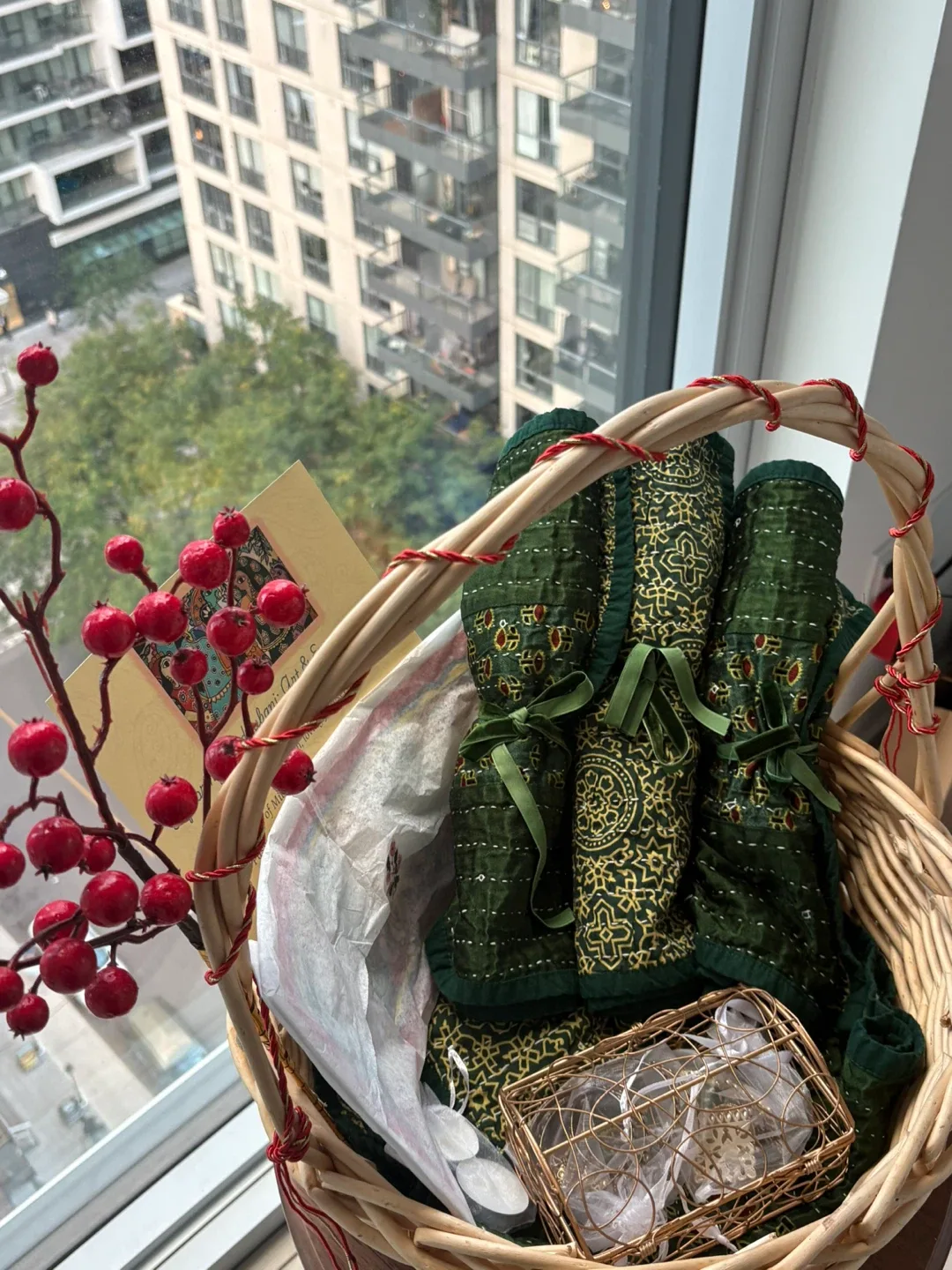 Madhubani Art and Kantha Quilt Gift Basket - photo 3