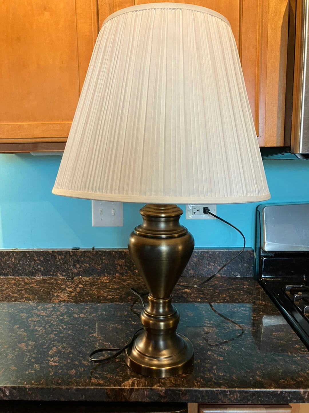 Classic Bronze Tone Table Lamp