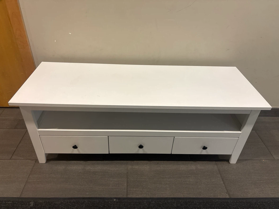White IKEA Hemnes TV Stand