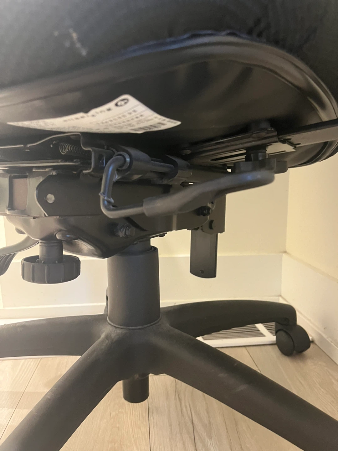 Allseating ergonomic office chair - move out sale - photo 2