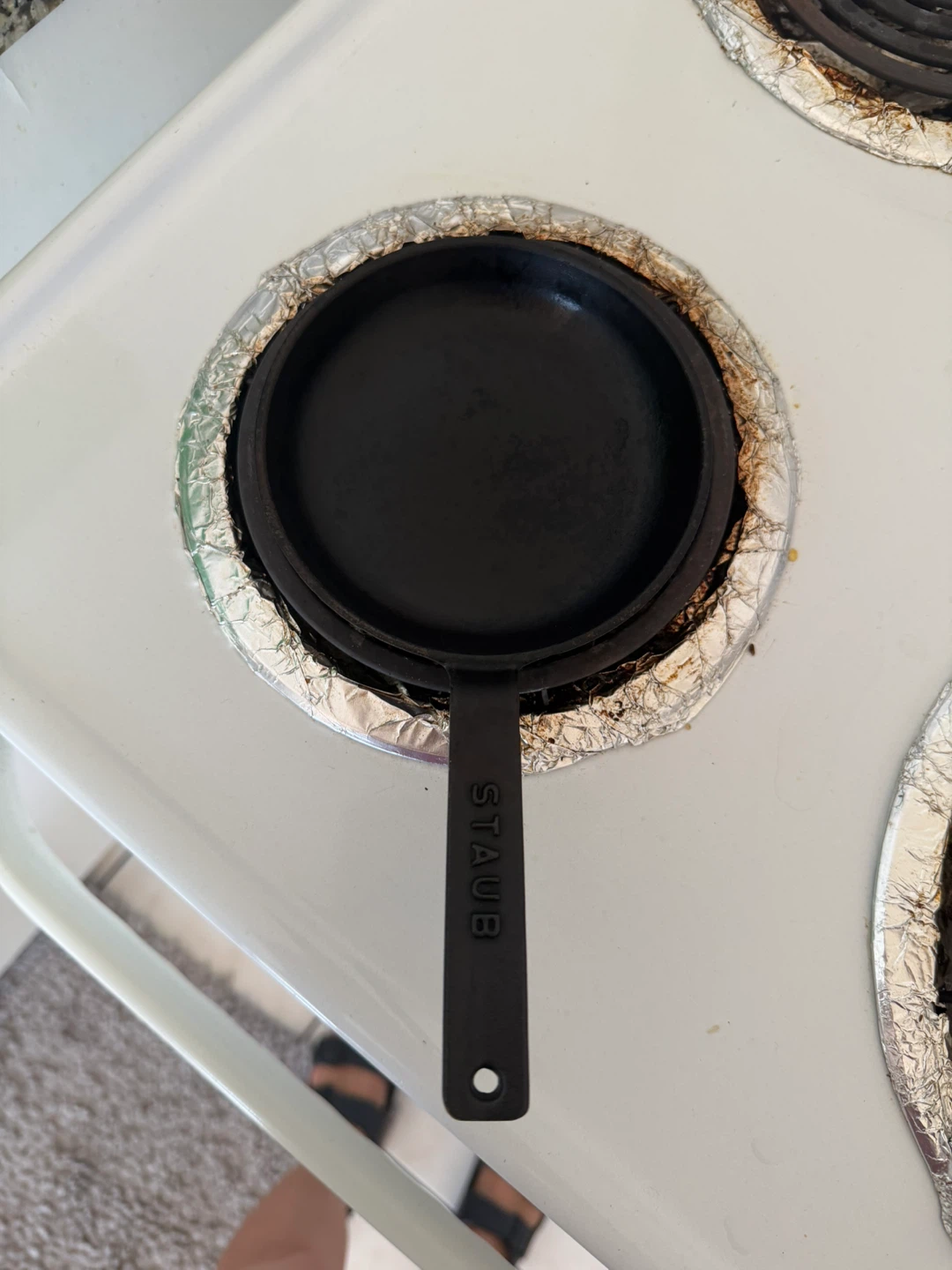 Staub cast iron mini skillet - photo 2