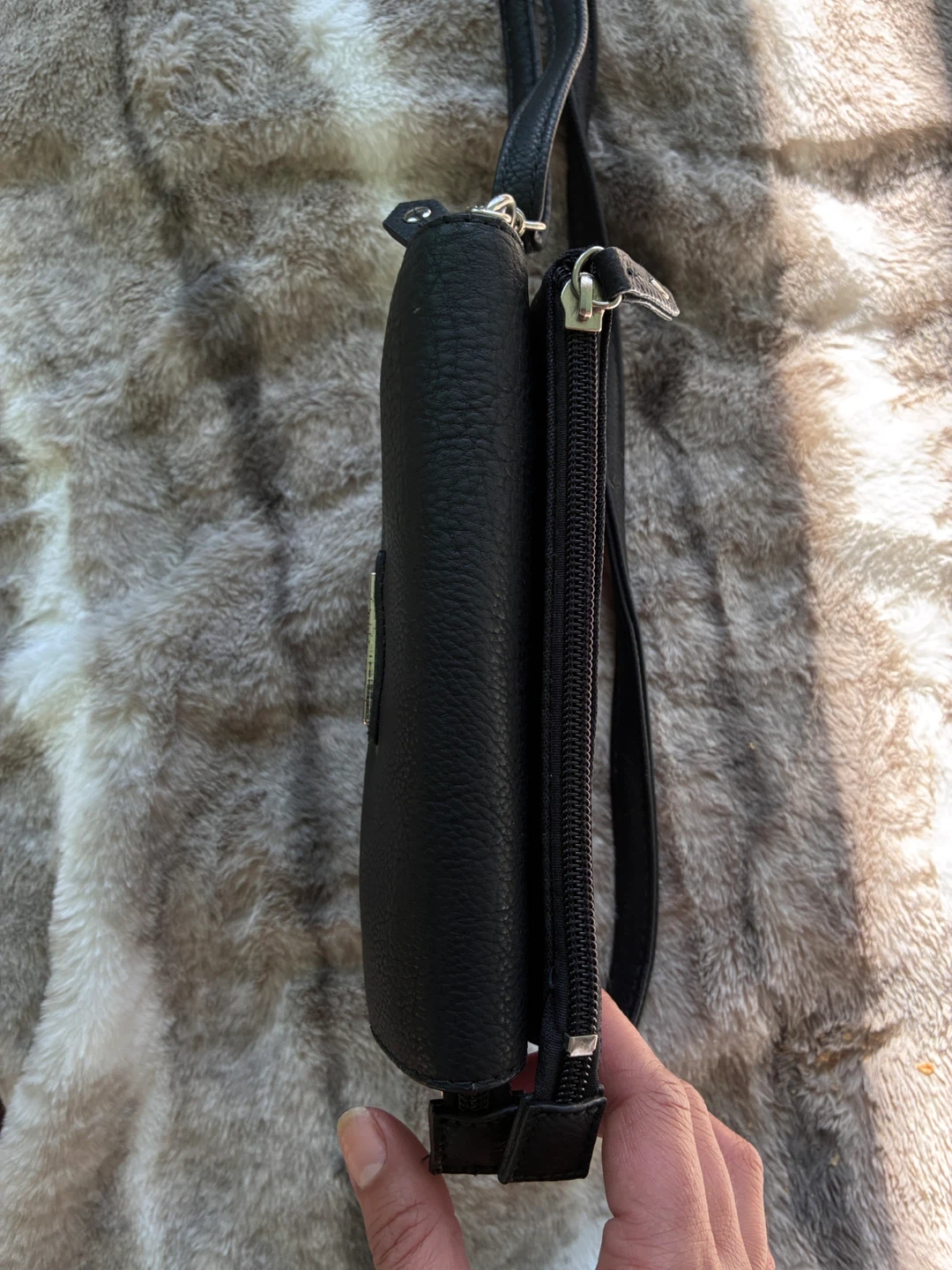 Roots 73 Black Crossbody Bag - photo 4