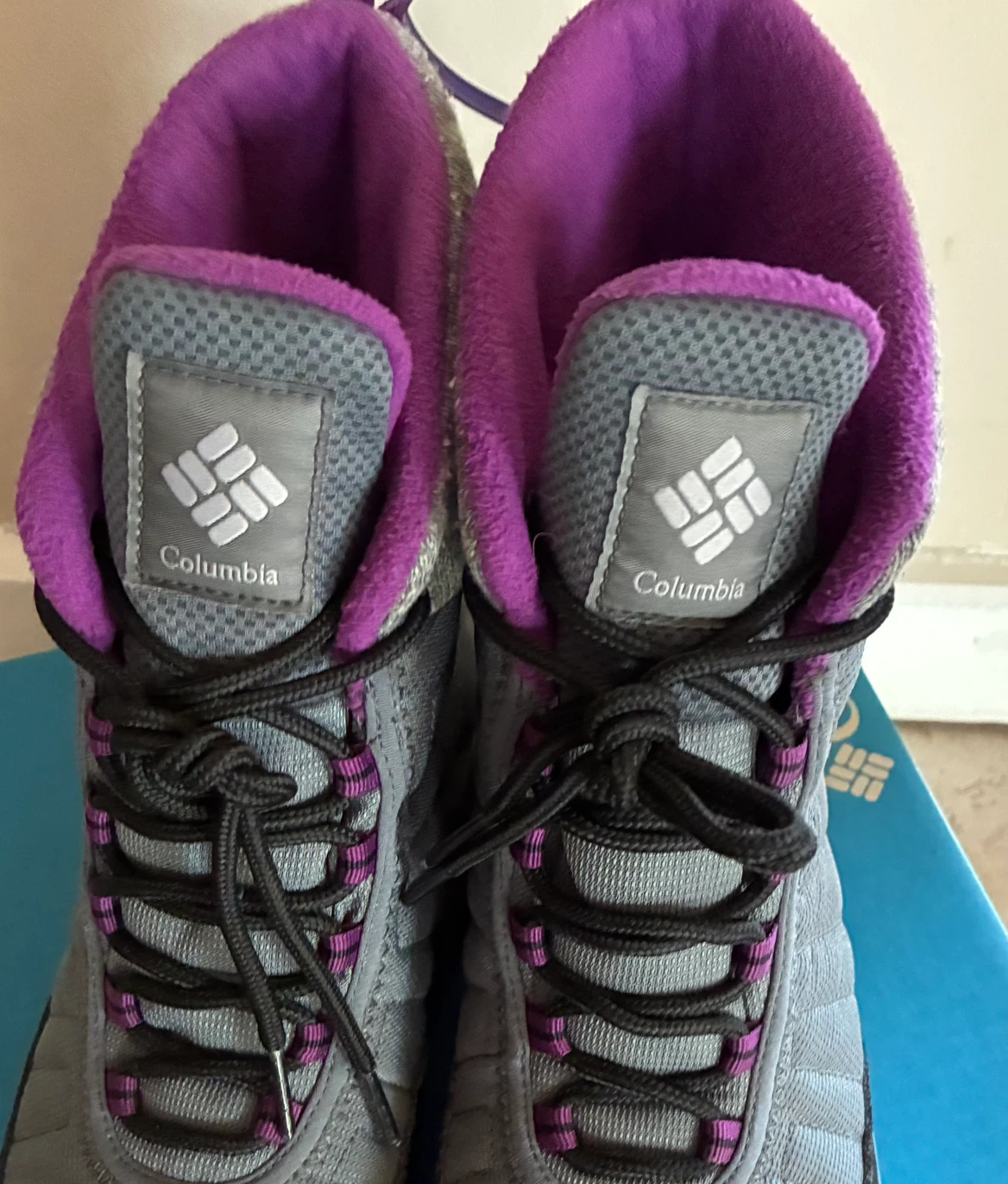 New—Women's Columbia Nikiski Boots Size 7 - photo 3