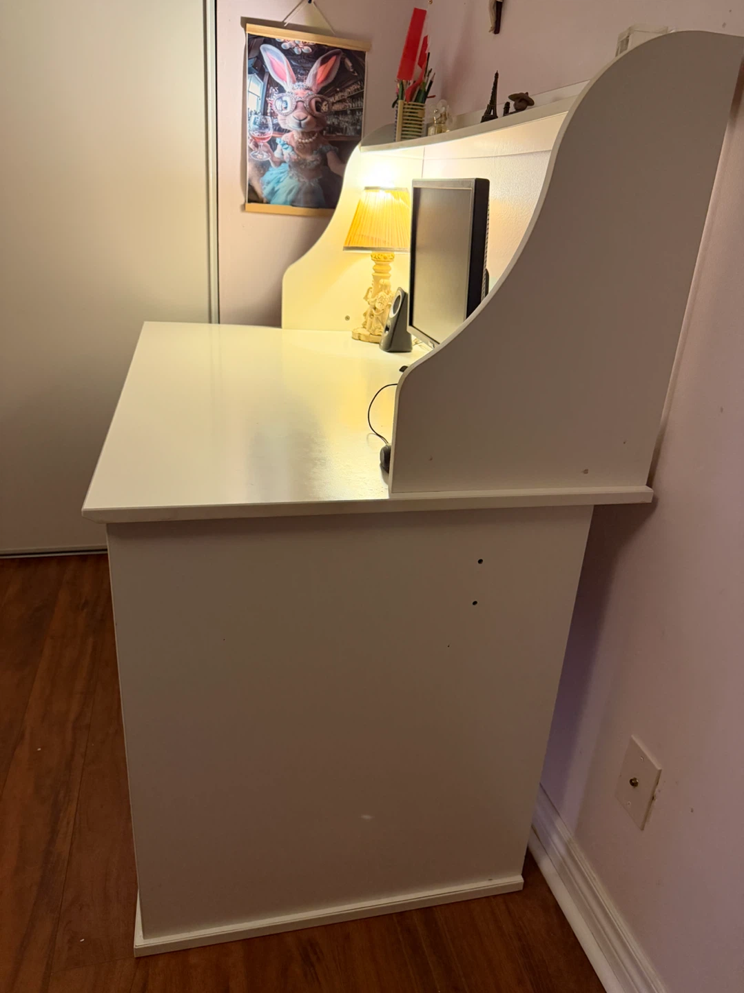 White Computer Desk with Hutch - photo 2