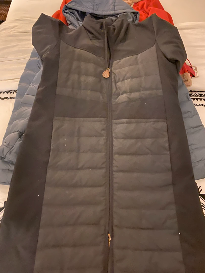 Via Spiga and Assorted Women's Winter Coats Bundle - photo 3