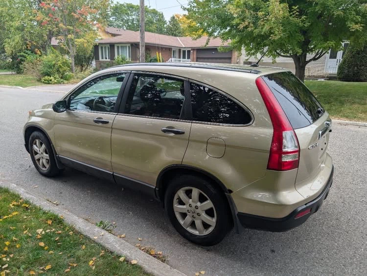 Honda CR-V SUV - photo 4
