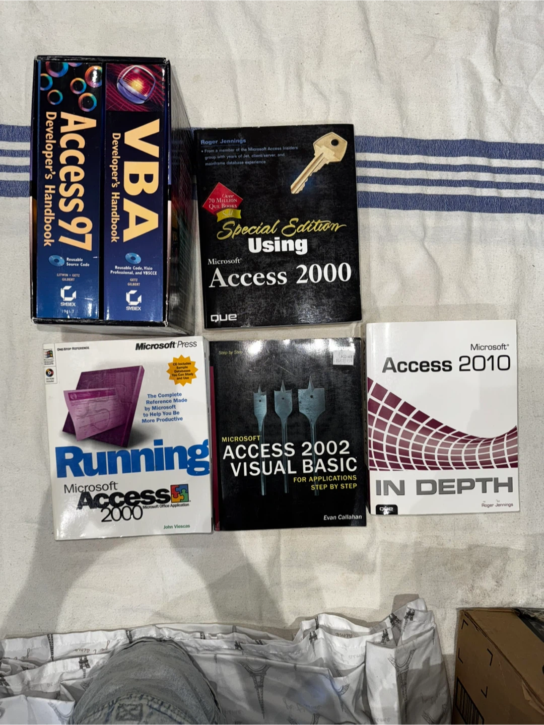 Microsoft Handbooks and Reference Guides Bundle
