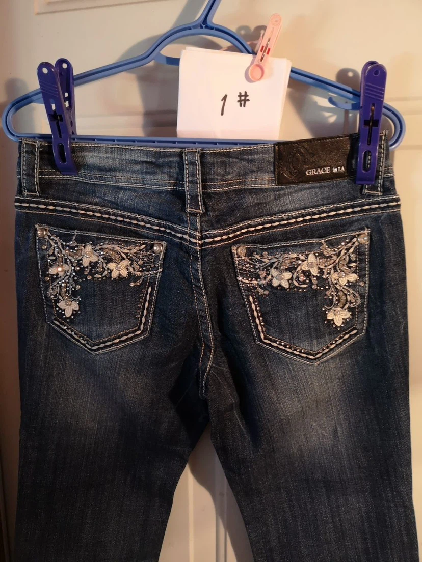 Grace in LA Women's Embellished Jeans Size 28 - photo 2