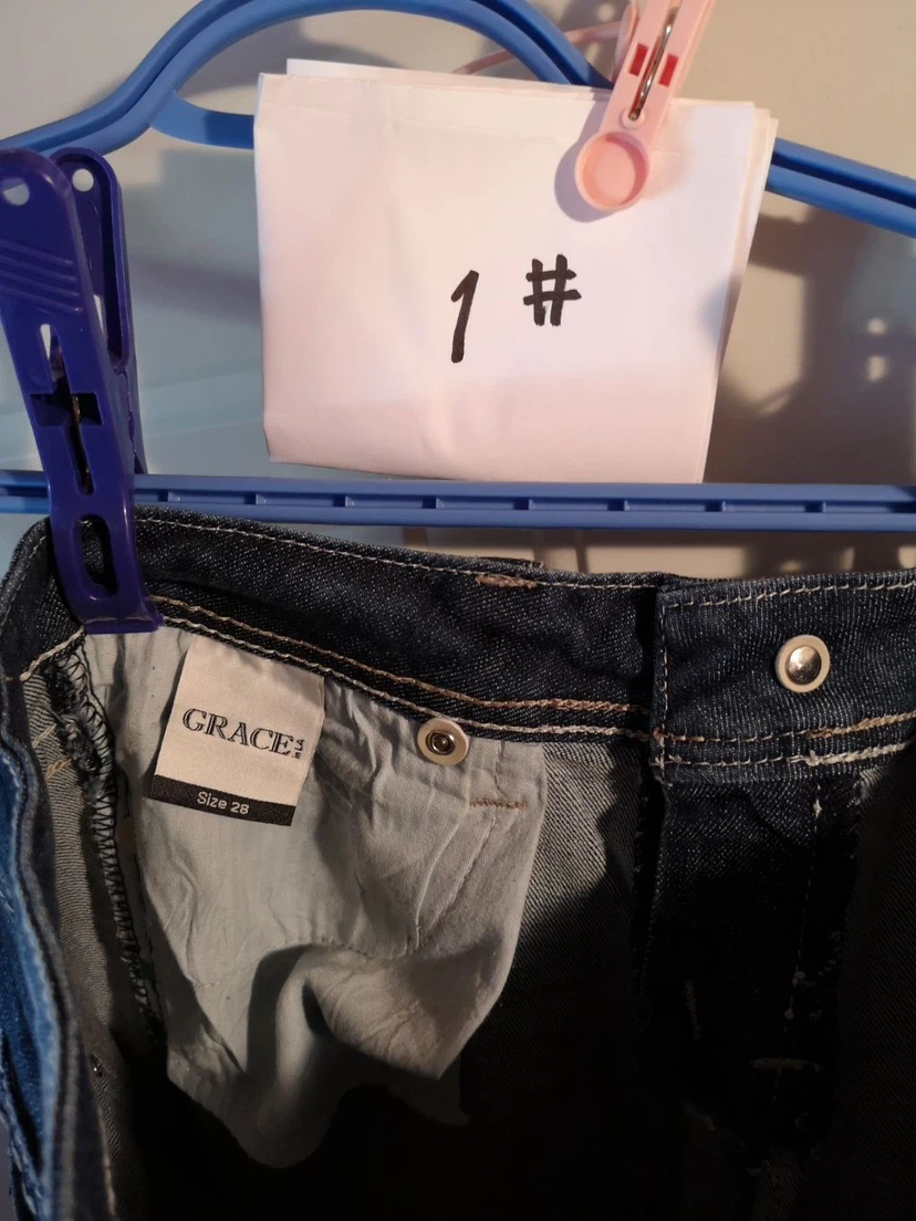 Grace in LA Women's Embellished Jeans Size 28 - photo 3