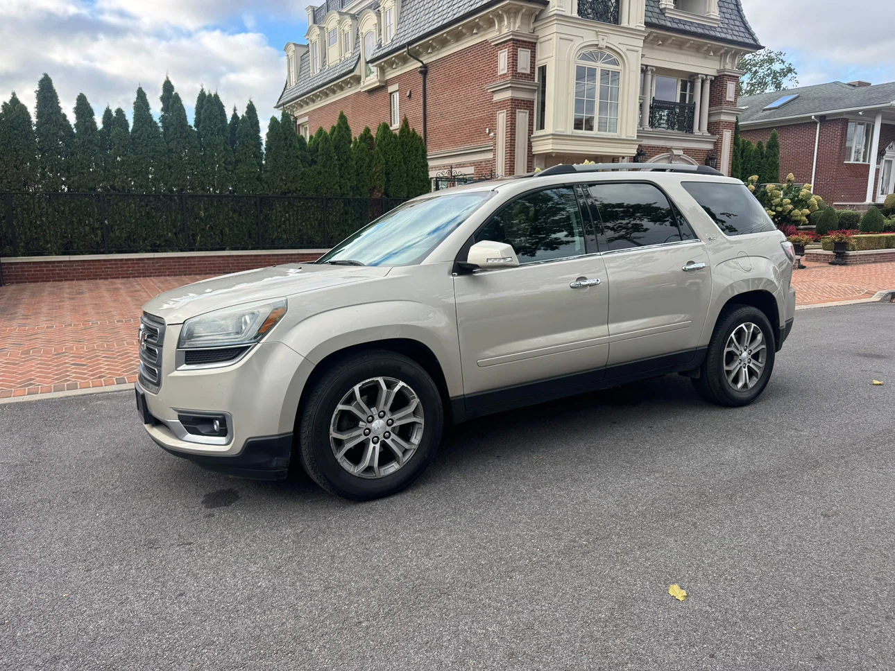 GMC Acadia SLT AWD - photo 3