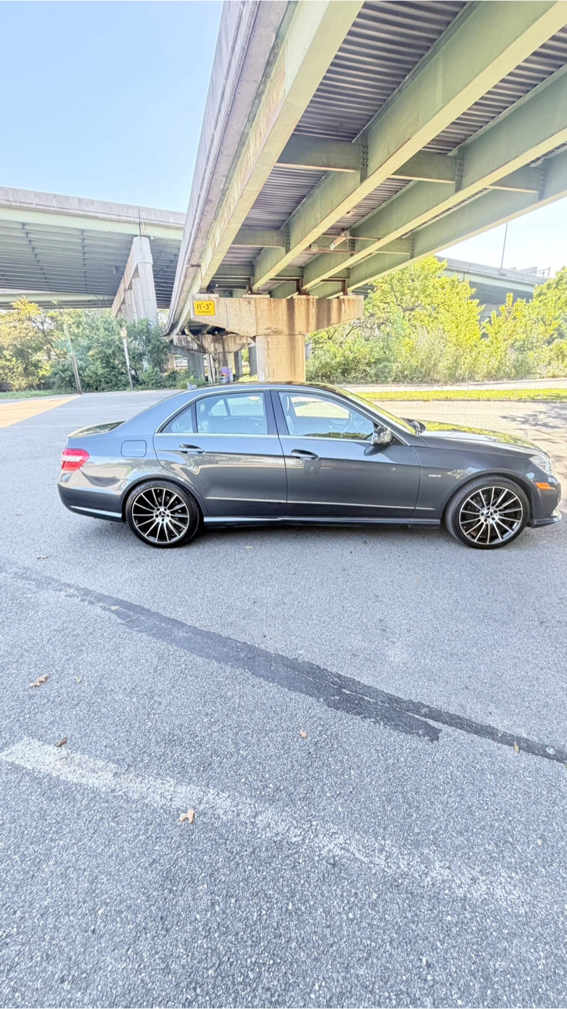 2012 Mercedes-Benz E-Class Sedan - photo 5