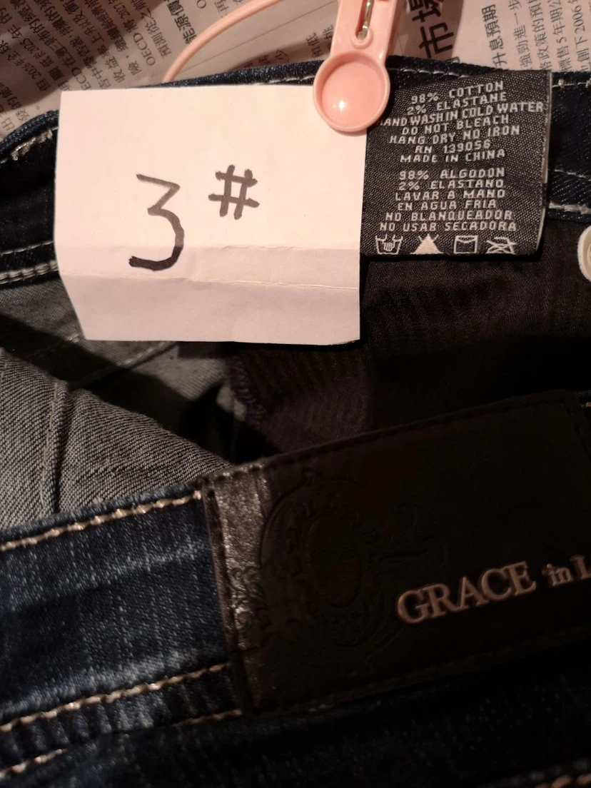 Grace in LA Jeans Size 28 - photo 4