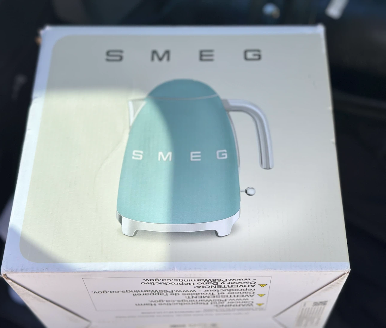 BNIB - Smeg Electric Kettle - Pastel Blue