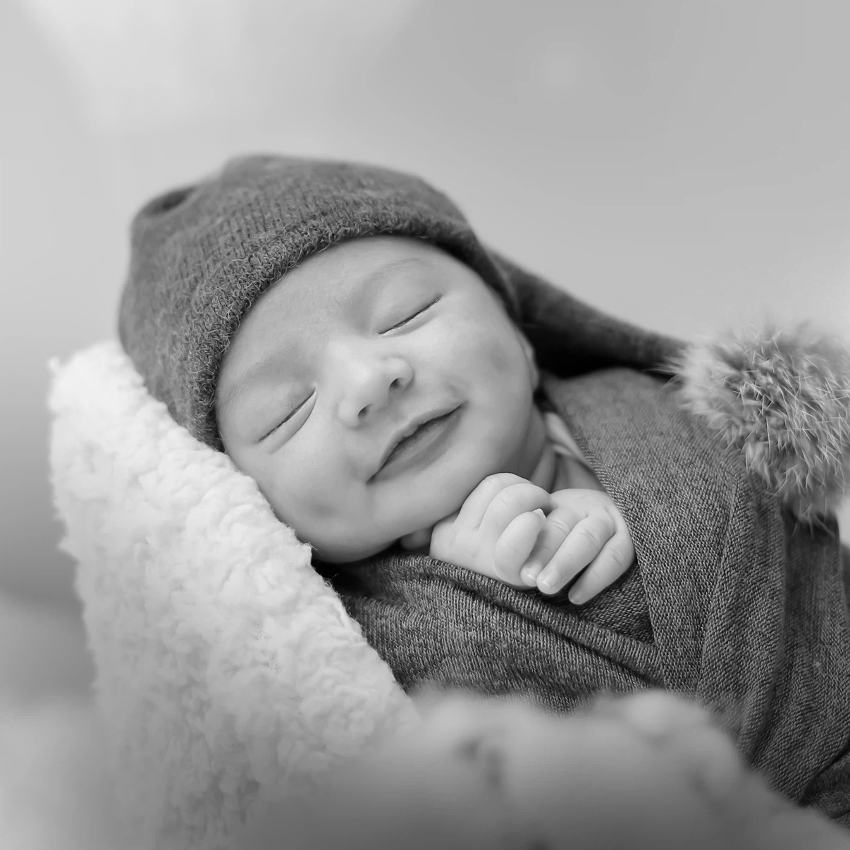 Newborn Photography Studio | Cambridge, ON | Heartbeat Creation - photo 2