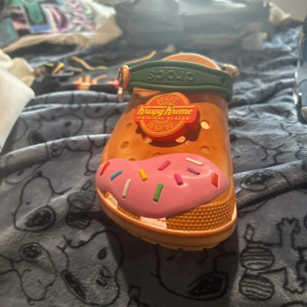 Krispy Kreme x Crocs Clogs - photo 2