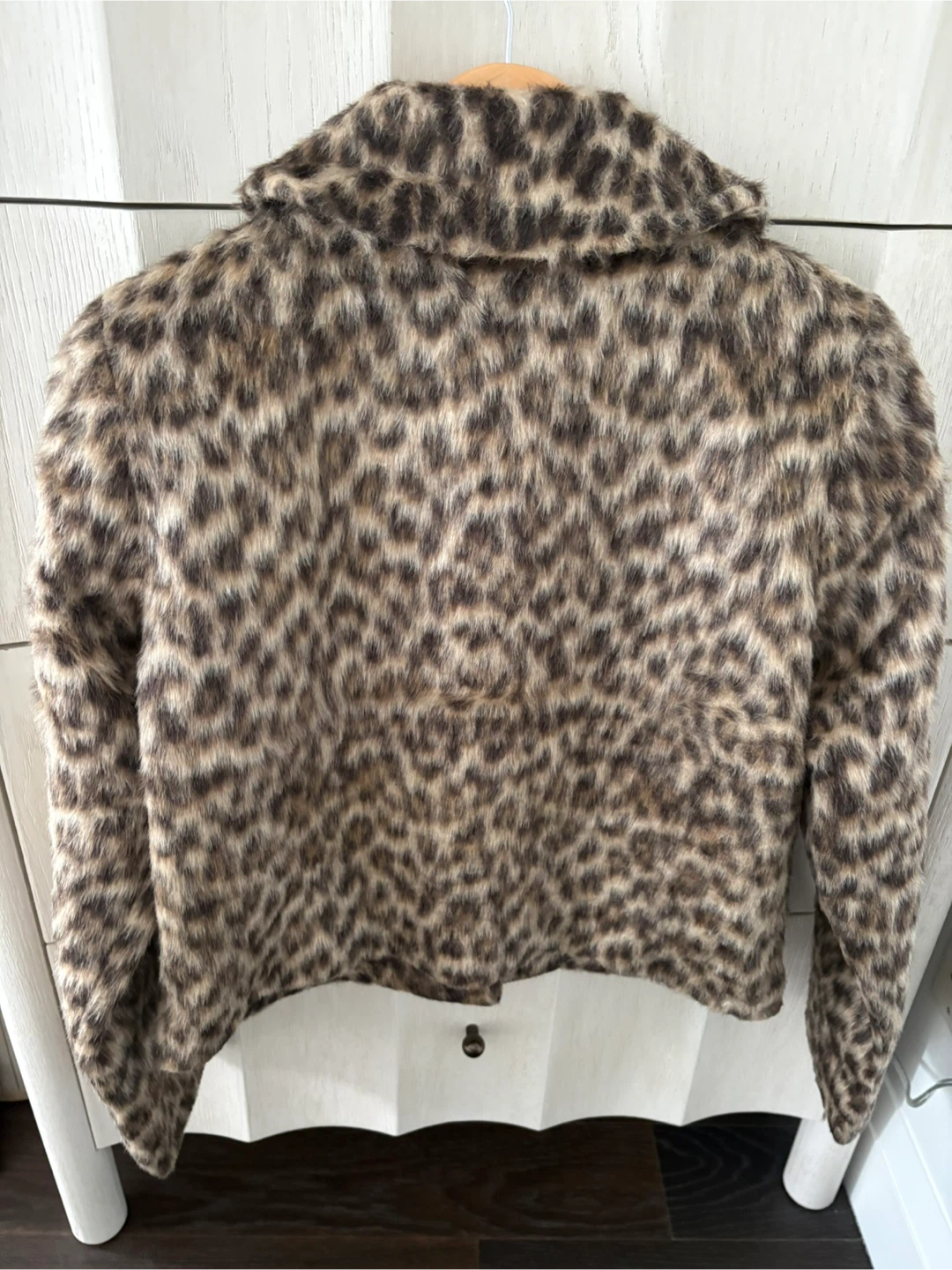 Paid $350+ tax!! Michael Kors Leopard Print Faux Fur Jacket - photo 4