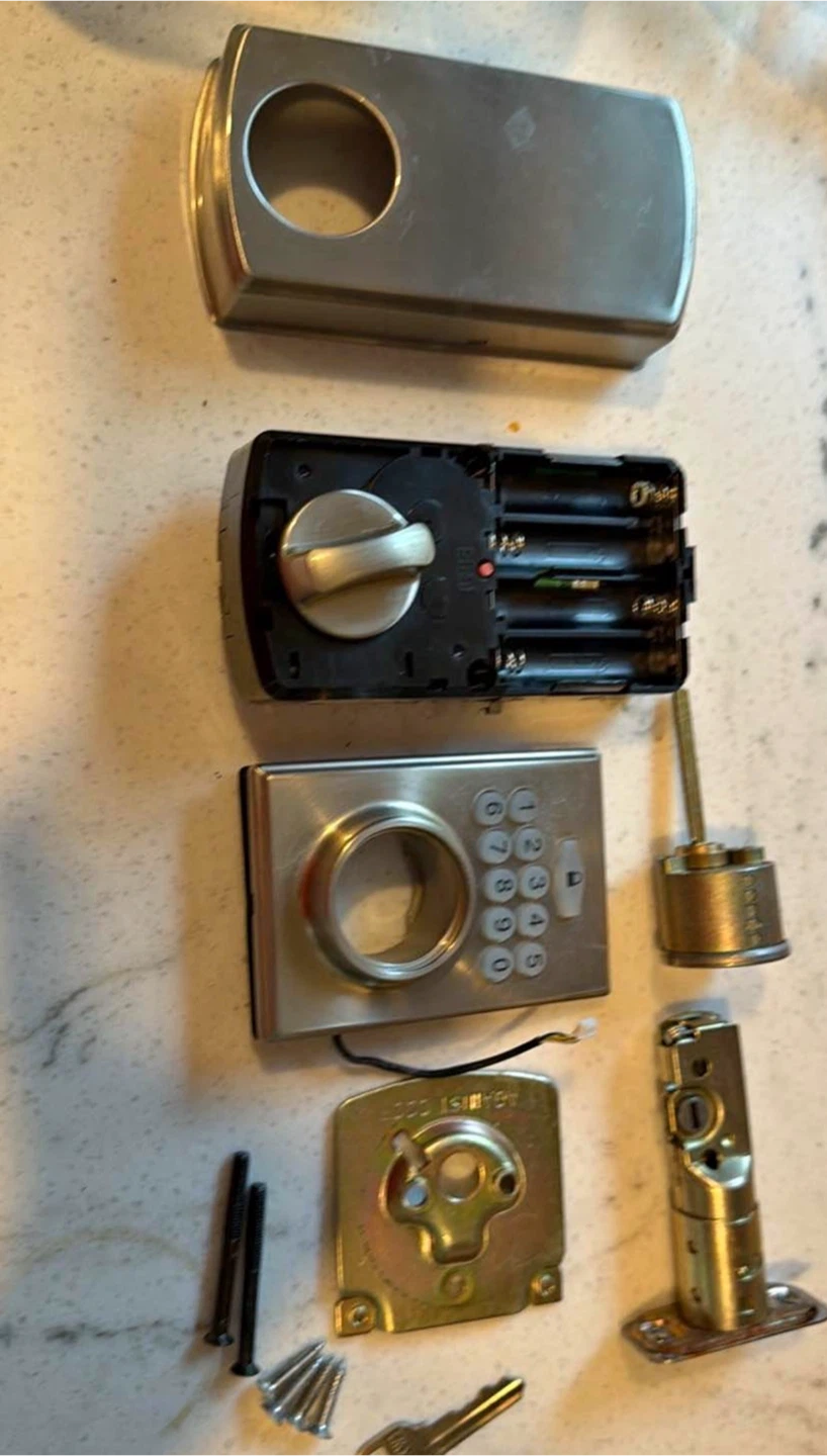 Weiser Electronic Deadbolt Model A22-WG040