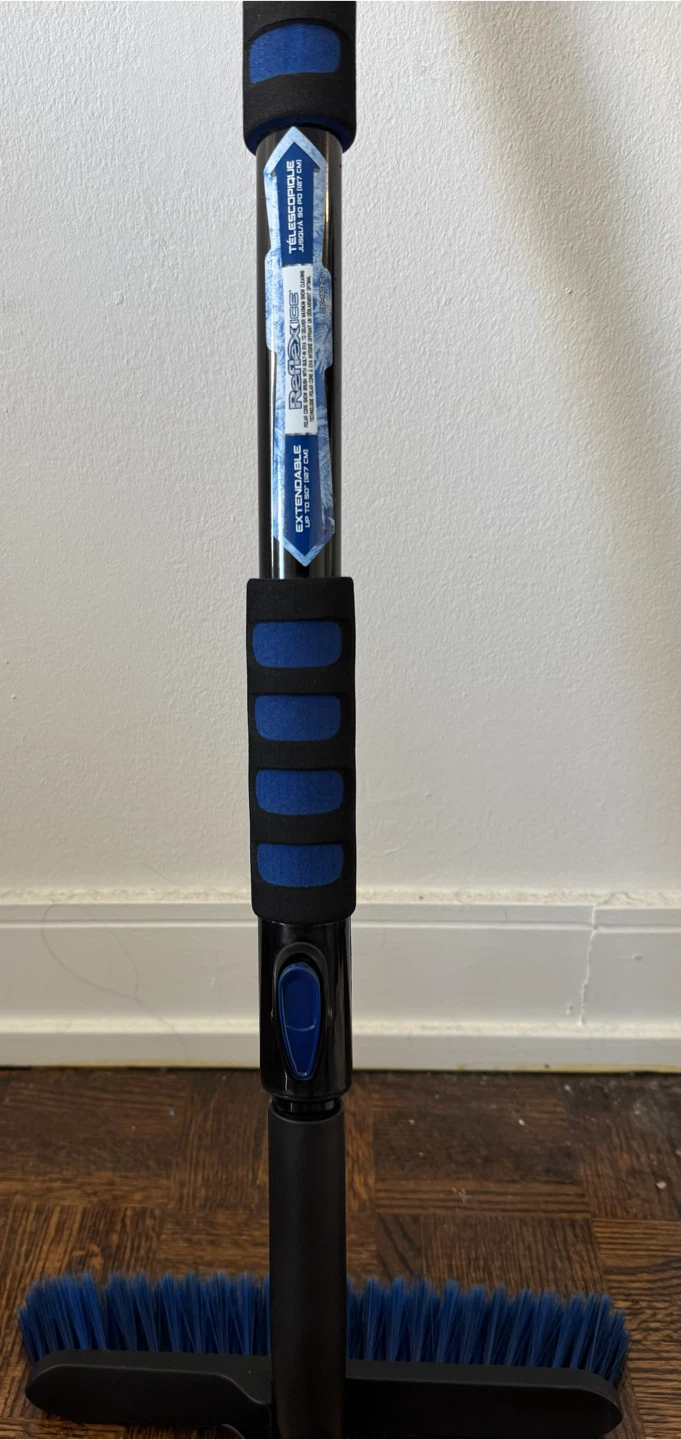 Reflex Ice Extendable Snow Brush - photo 2