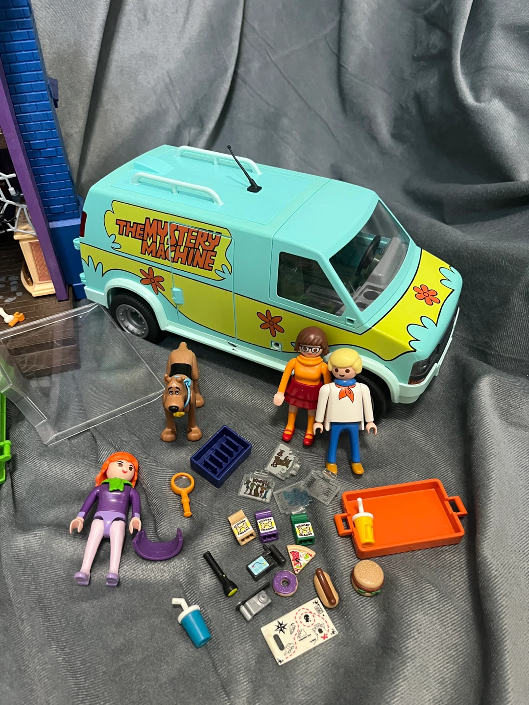 Playmobil Scooby Doo Mystery Mansion & Mystery Machine - photo 3