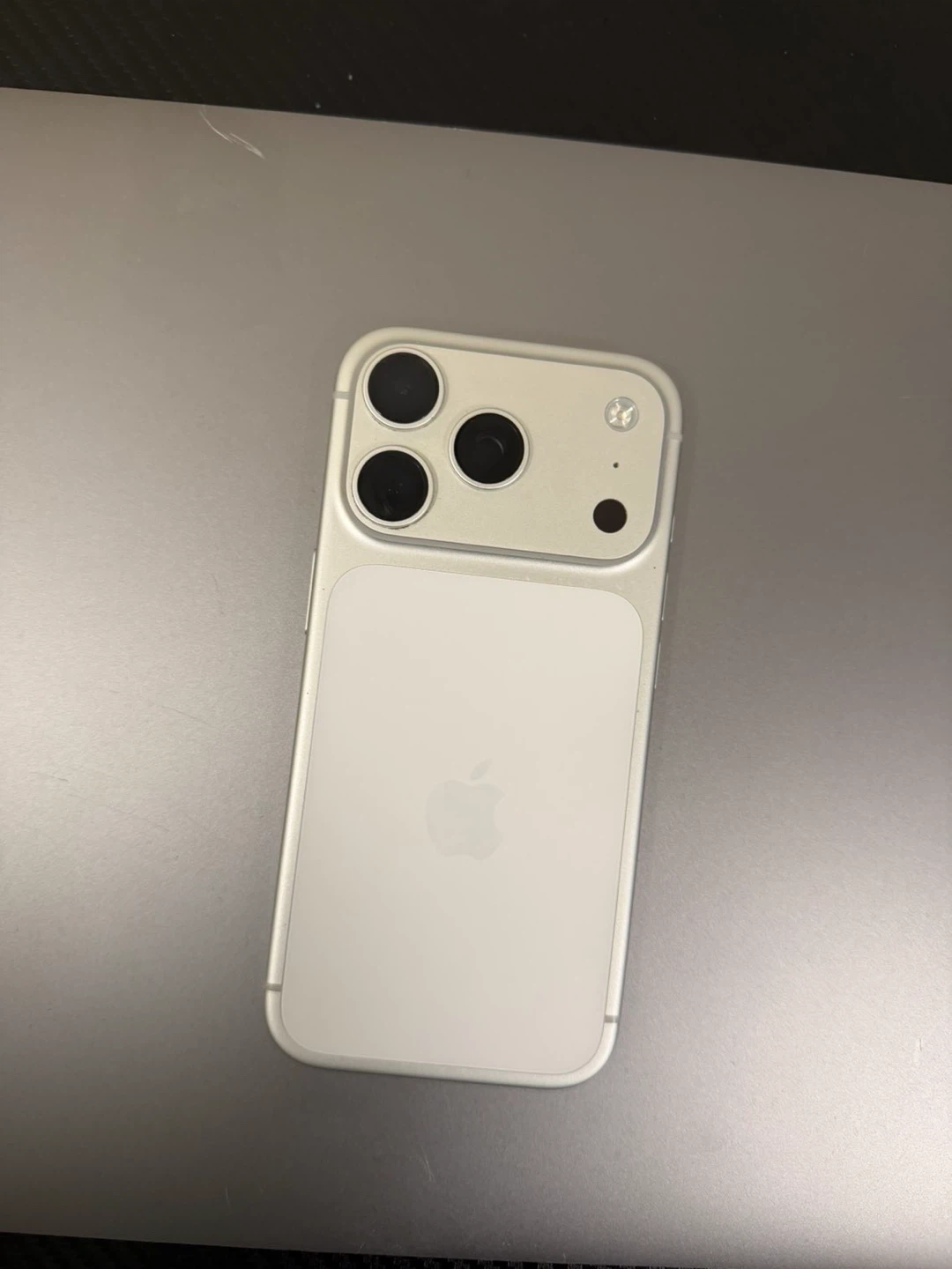 iPhone 17 pro 256GB