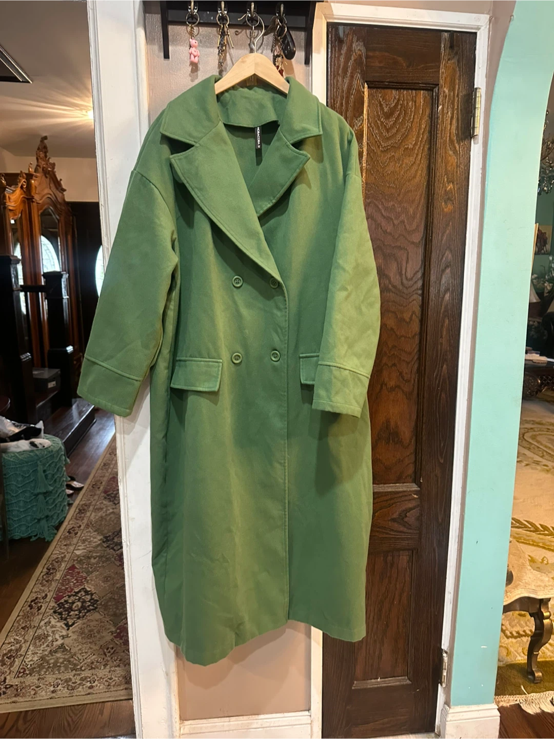 Noracora Green Double-Breasted Coat