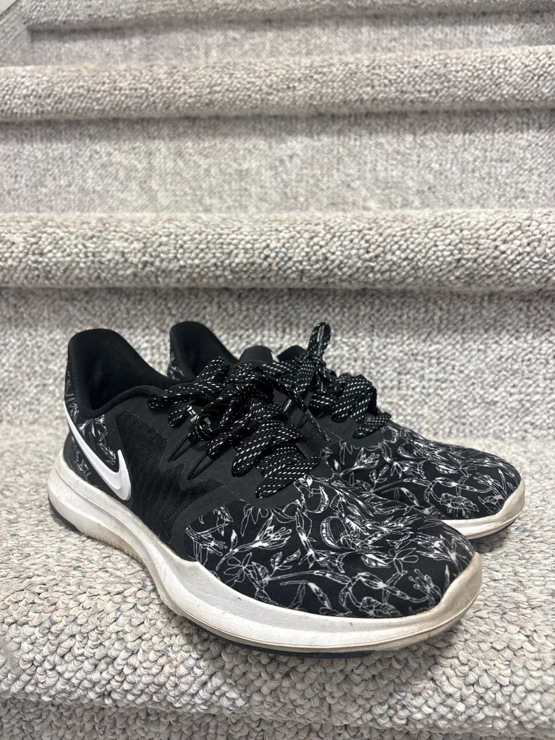 Nike Women's Floral Training Sneakers