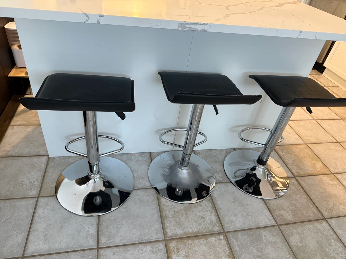 Three black barstools for kitchen island - photo 2