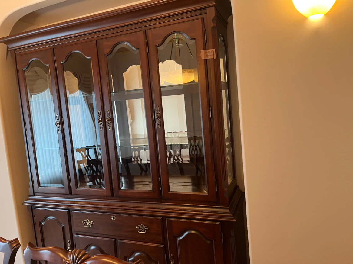 Chippendale Style Dining Set with Hutch - photo 4