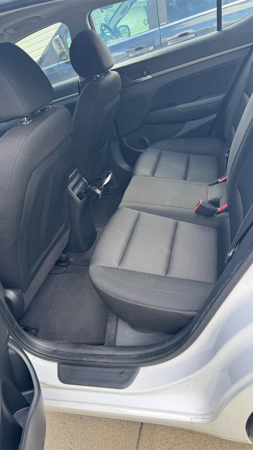 2018 Hyundai Elantra Limited - photo 4