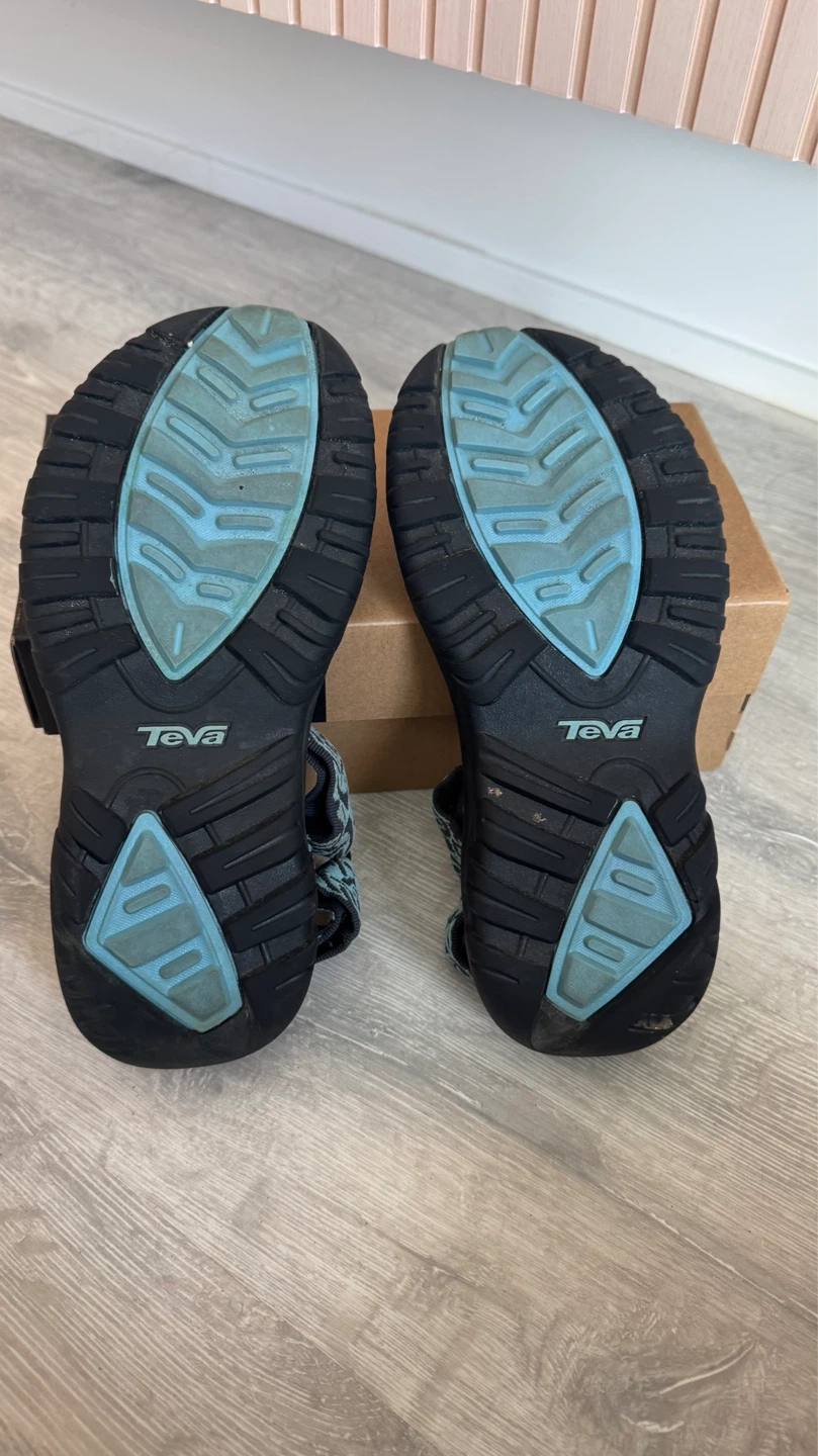 Teva Hurricane 4 Women's Sandals Size 8 - photo 2