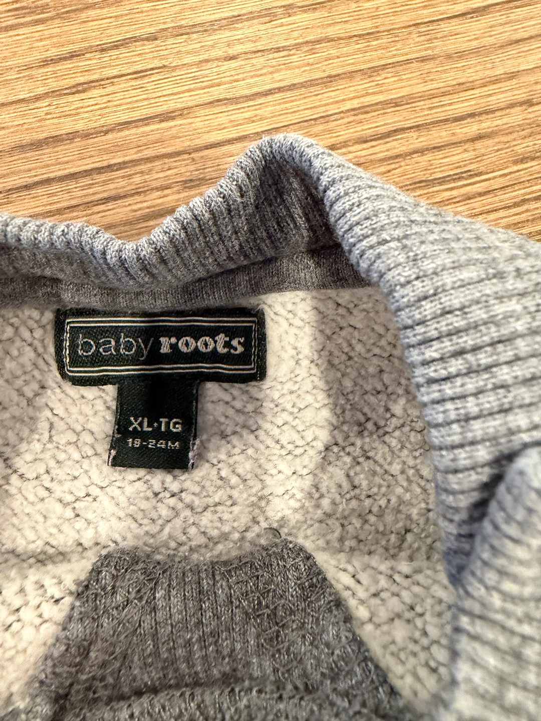 Roots Baby Grey Fleece Sweatshirt and Pants Set - photo 3
