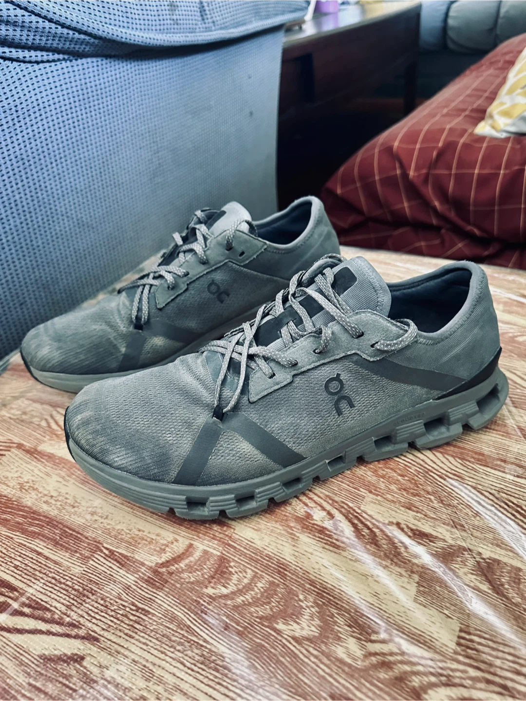 On Cloud Men's Running Shoes - Grey Size 10.5 - photo 5