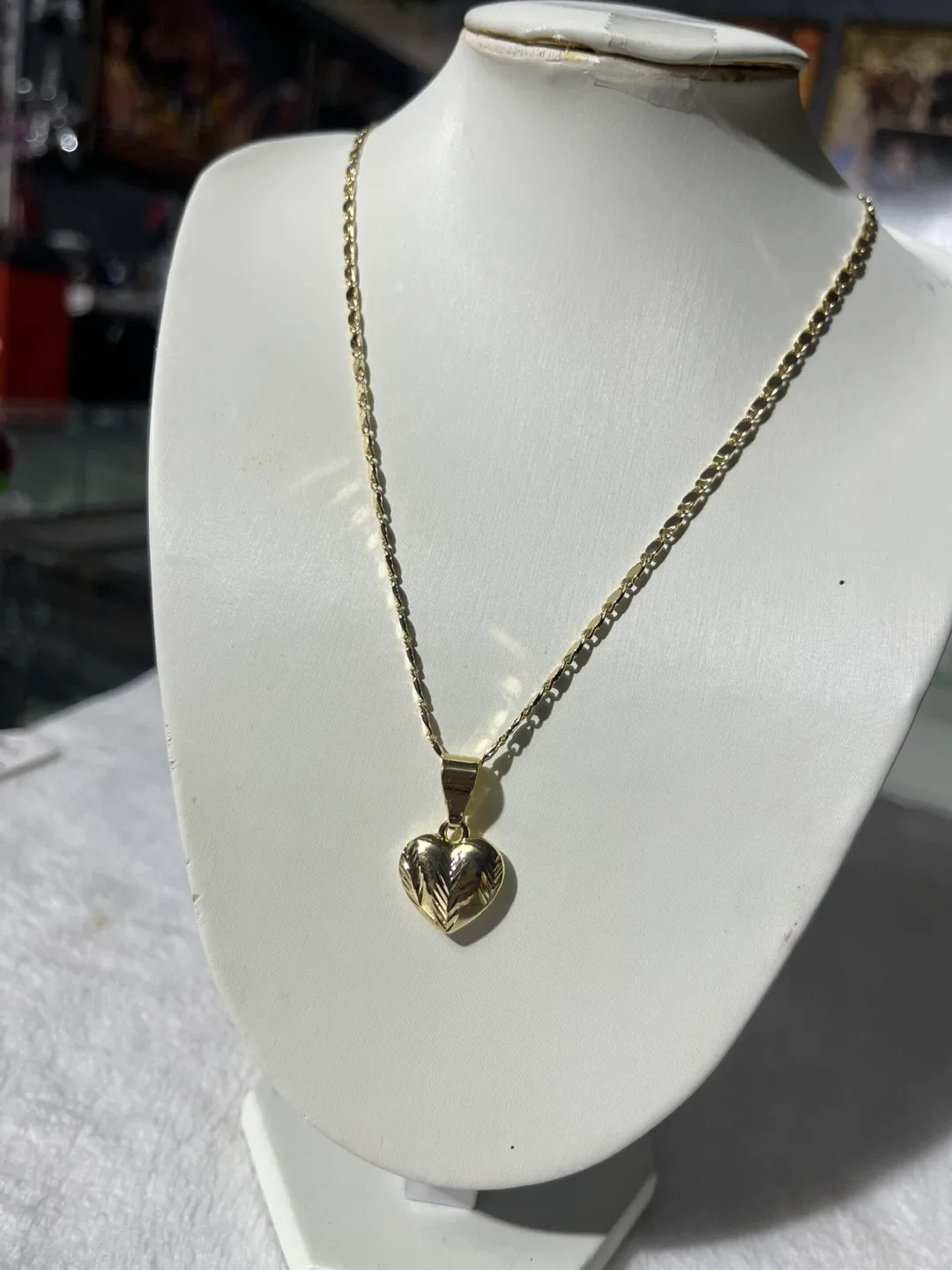 Gold Heart Pendant Necklace - photo 3